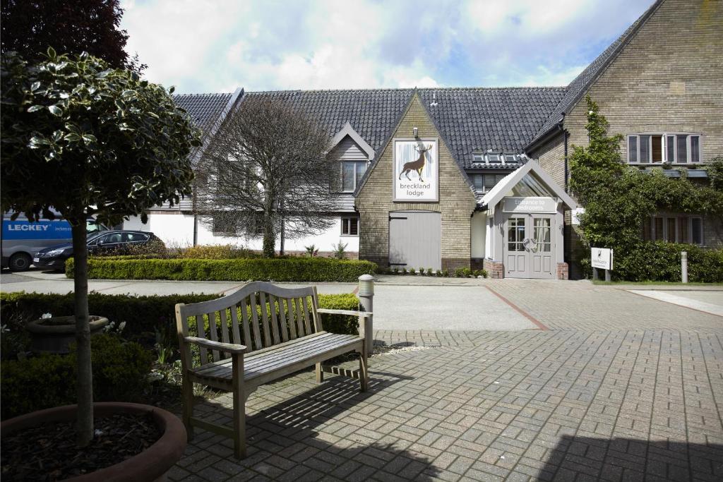 Breckland Lodge อัทเทิลโบโร ภายนอก รูปภาพ