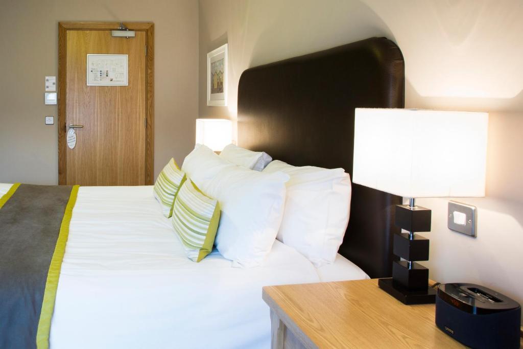 Breckland Lodge อัทเทิลโบโร ห้อง รูปภาพ